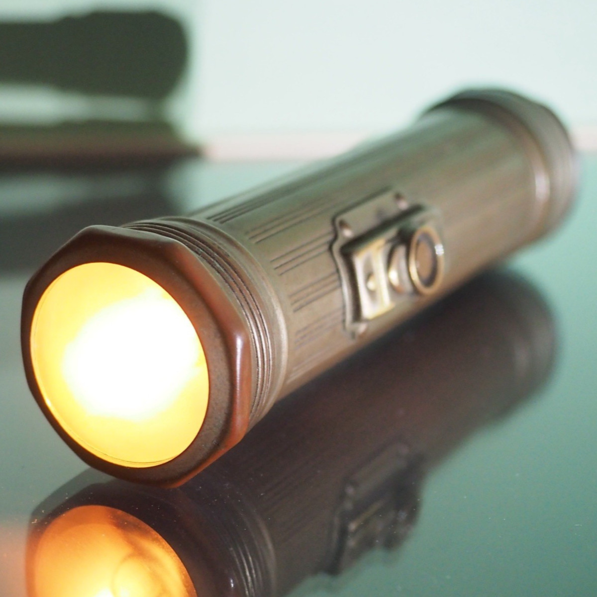 Vintage 1940s EVEREADY Flashlight Made in USA Rare Retro Working Torch Light