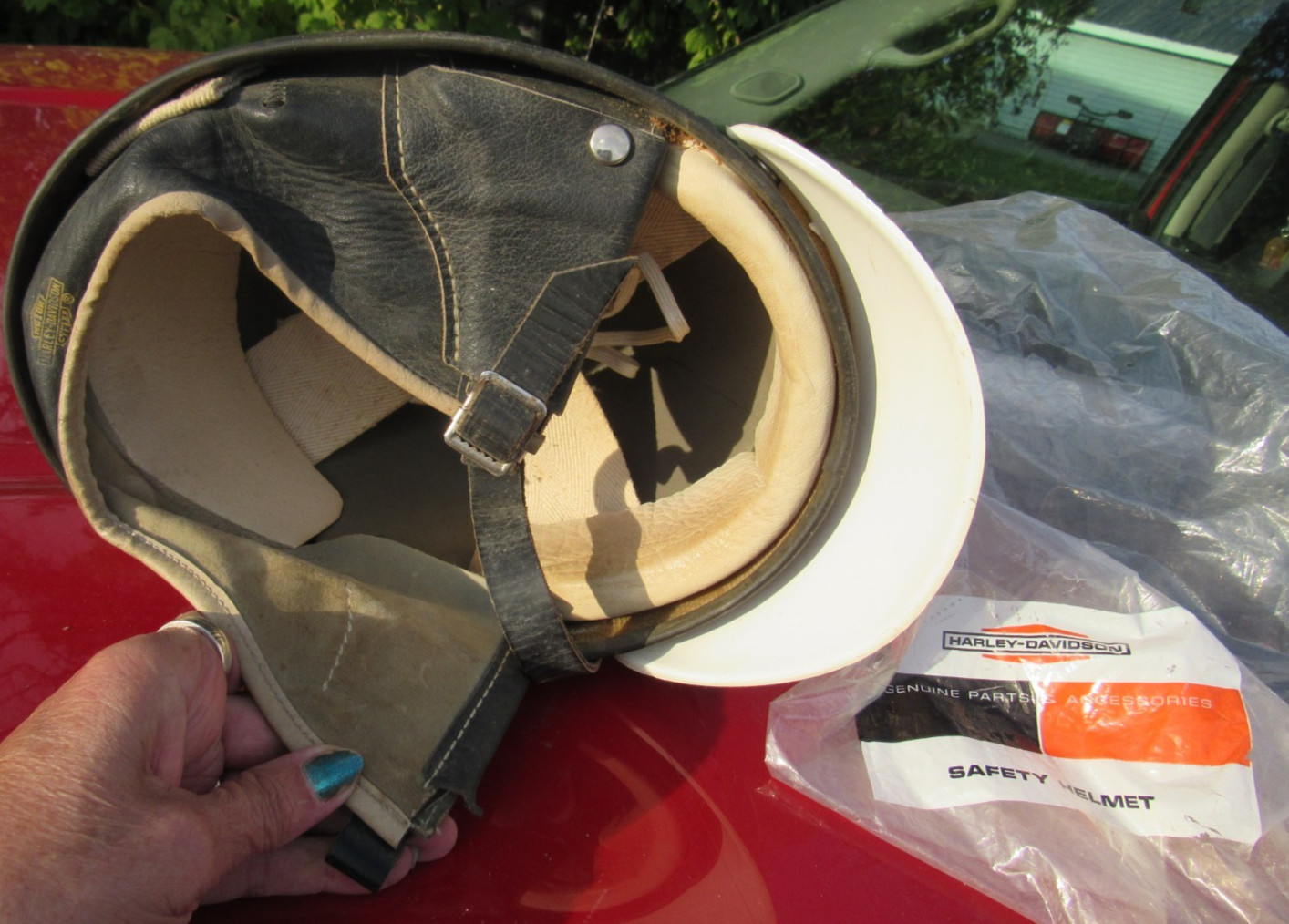VINTAGE HARLEY DAVIDSON MOTORCYCLE HALF HELMET EARLY MCHAL ? ROAD RIDER BUCO ?