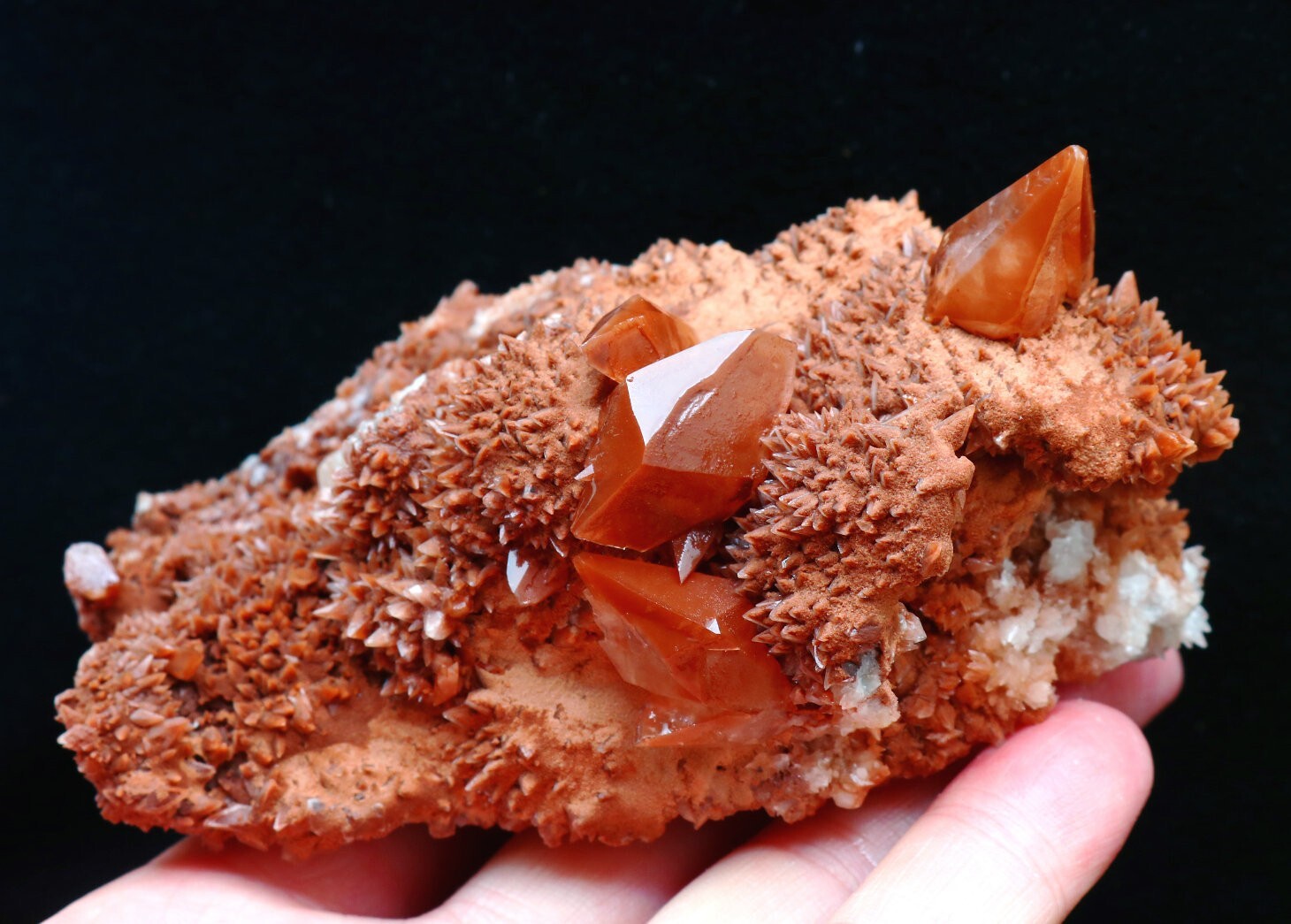304g Unique  Beautiful rare red octahedron bicuspid calcite mineral/China
