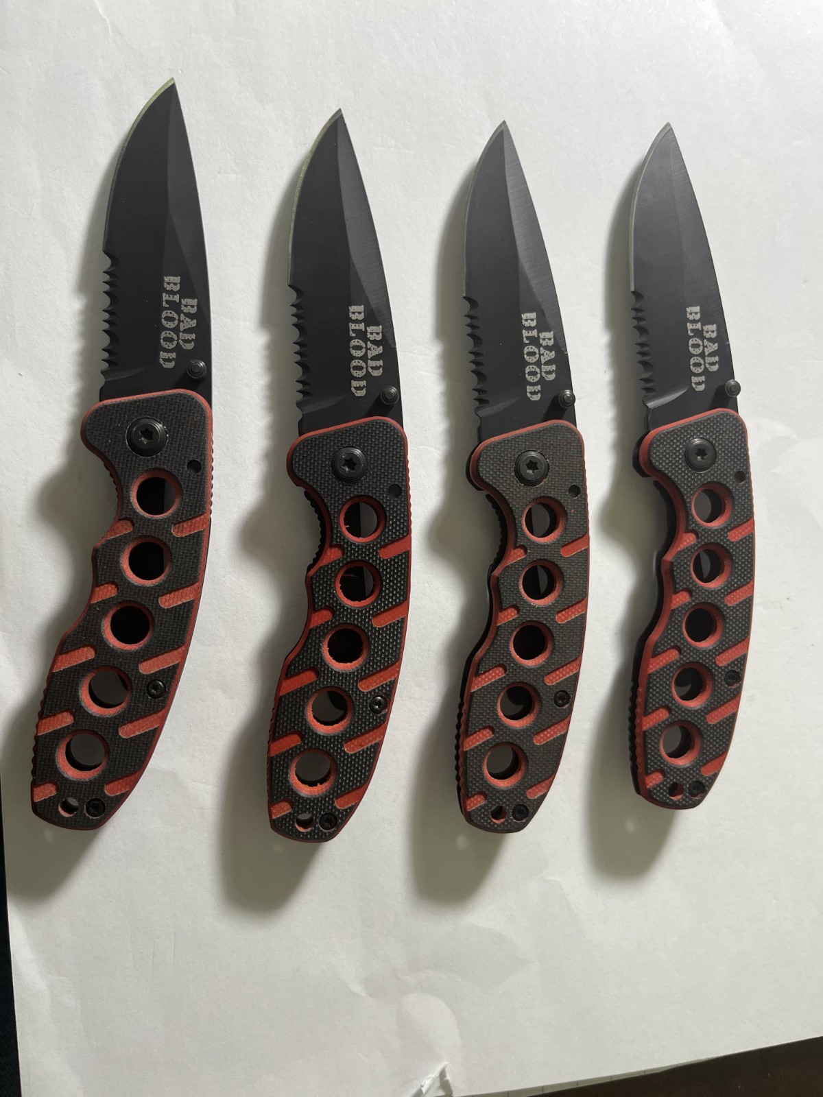 BAD BLOOD Red Black Stripe G10 Linerlock 4EA FOLDING POCKET KNIVES ***** BAD BLOOD Red Black Stripe G10 Linerlock 4EA FOLDING POCKET KNIVES *****
