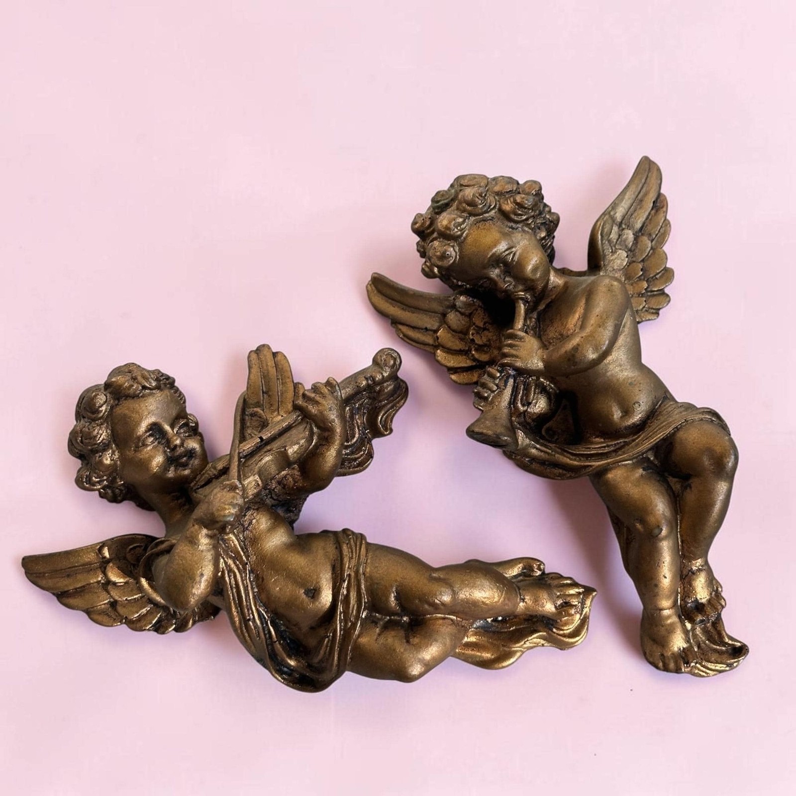 Vintage Gold Resin Cherub Wall Plaques – Musical Angels Set of 2 (5.5\