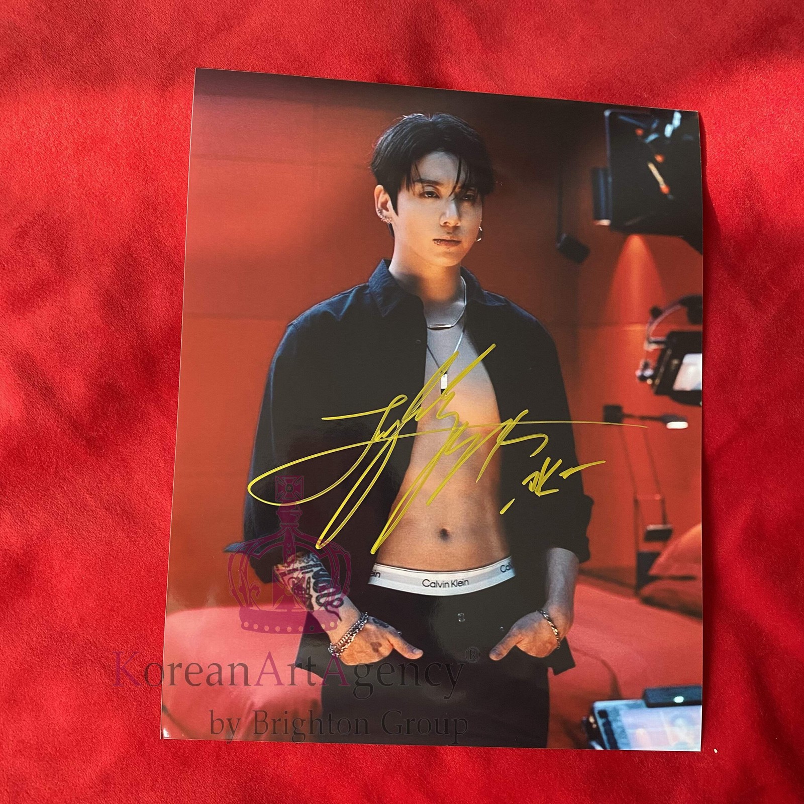 JUNG KOOK (BTS) × CALVIN KLEIN Holiday 2025 Campaign 10″ Autograph – Limited Edi