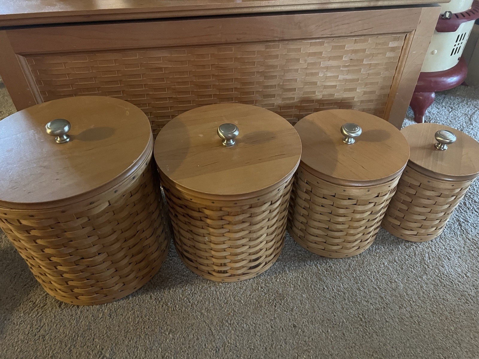 Longaberger 16 Piece Round Canister Set W/Lids and Sealed Containers GREAT SHAPE Longaberger 16 Piece Round Canister Set W/Lids and Sealed Containers GREAT SHAPE