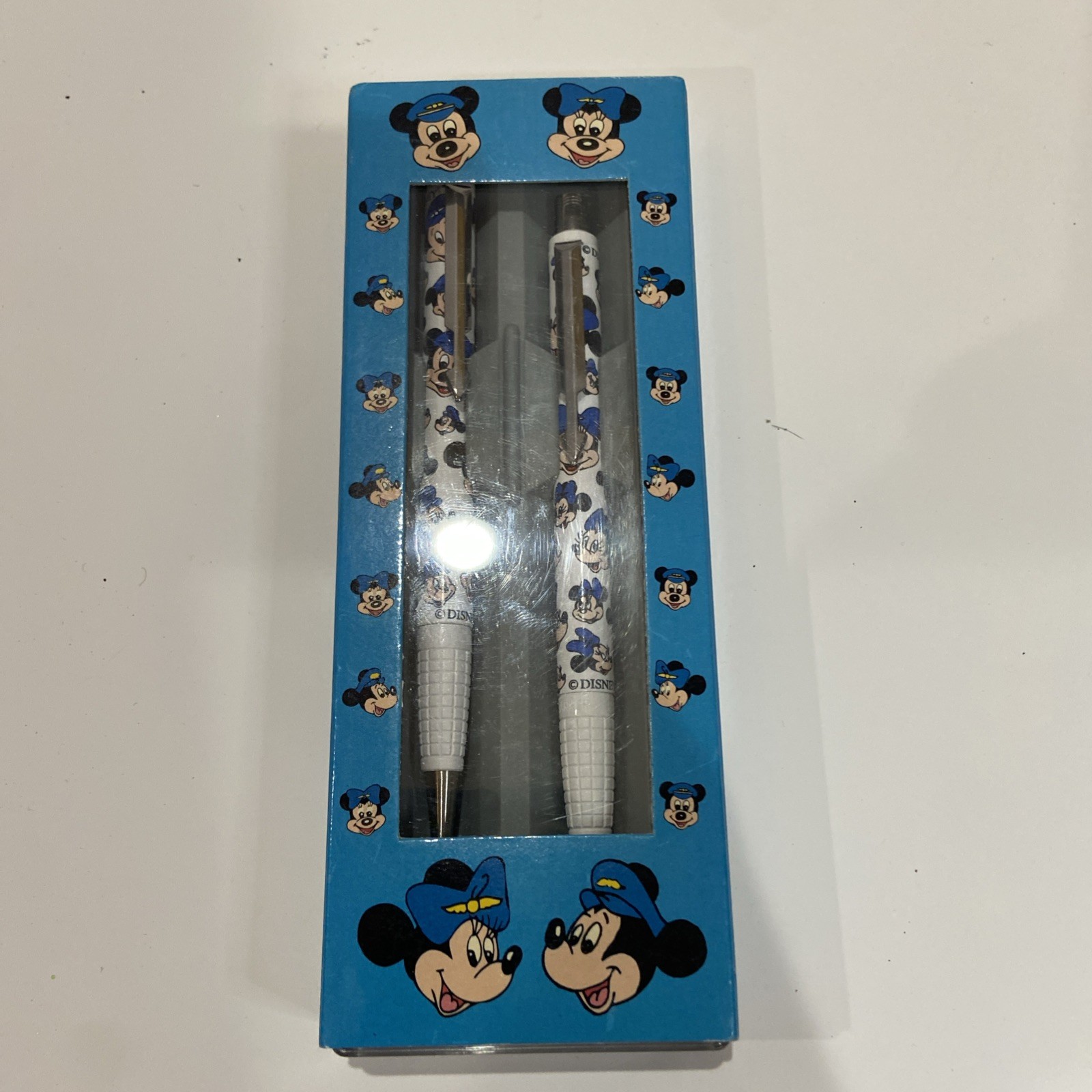 Parker Vintage Pilot Mickey & Minnie Mouse Ballpoint Pen/ Mechanical Pencil Set Parker Vintage Pilot Mickey & Minnie Mouse Ballpoint Pen/ Mechanical Pencil Set