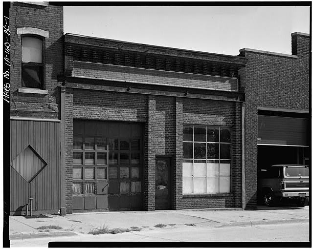 Dubuque Iowa 80 Main Street 1908 Commercial Building Warehouse Offices