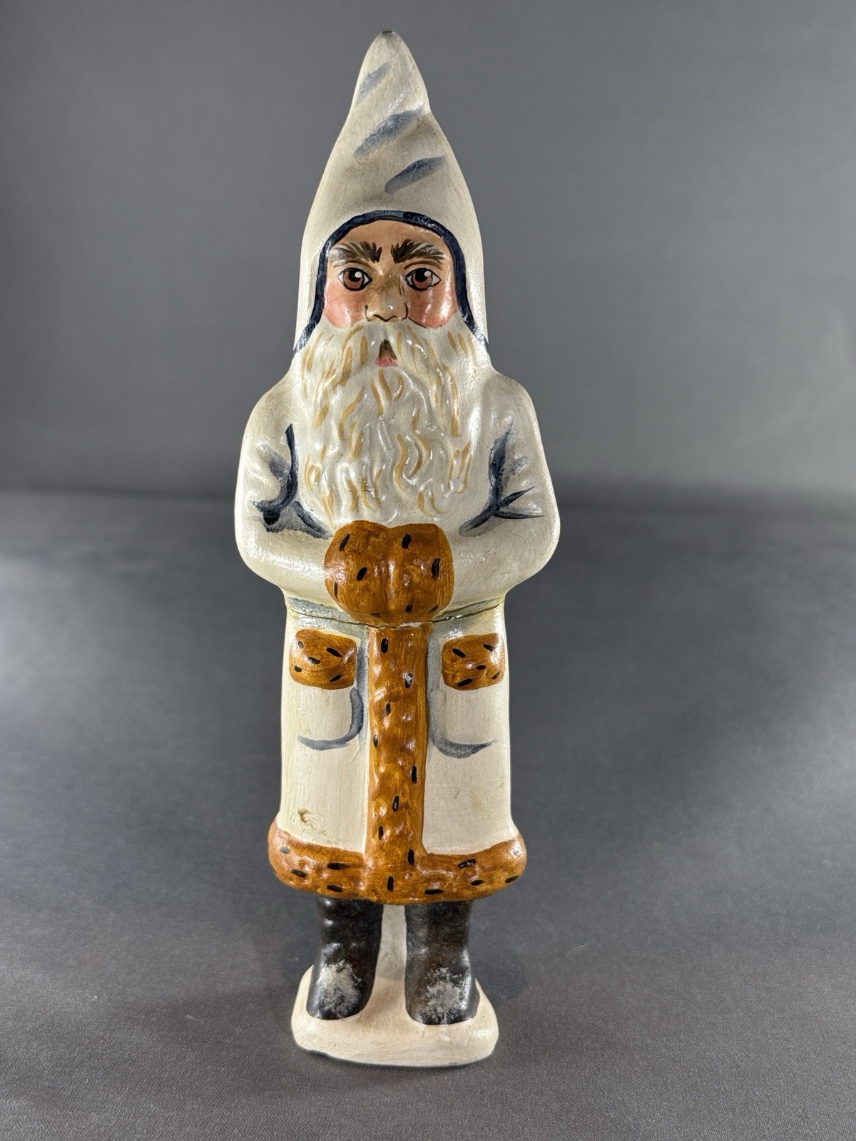 VAILLANCOURT 1994 Country Home Santa's Club Santa Christmas Figure White Robe