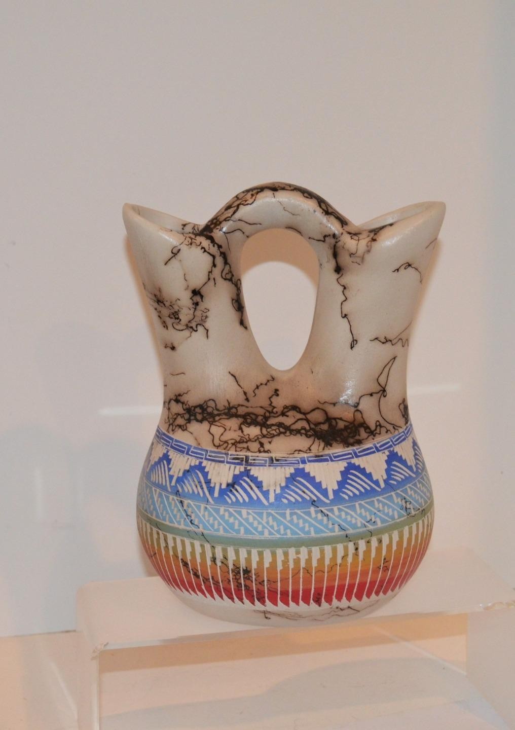 Navajo Indian Pottery Hand Etched Horse Hair Wedding Vase Signed 8\