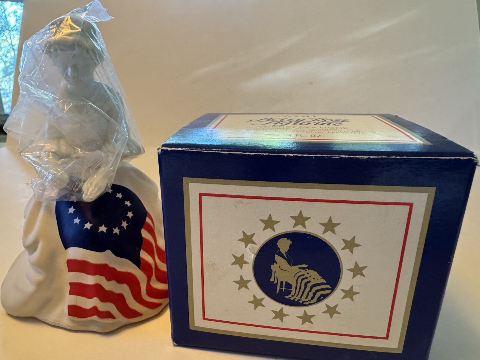 Vintage 1976 Avon Betsy Ross Figurine Decanter Sonnet Cologne 4 oz New IOB
