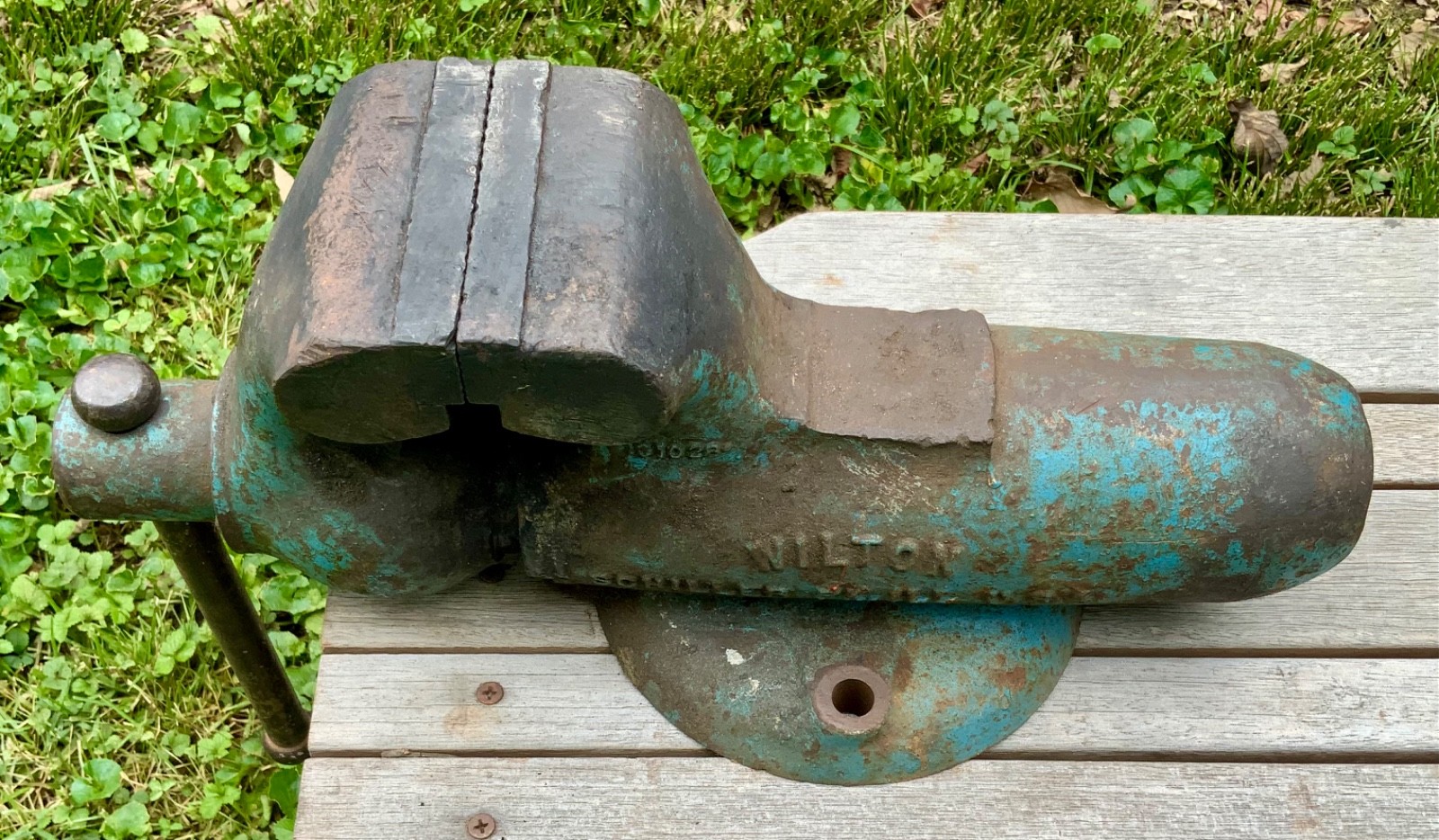 Vintage 1970s WILTON Bullet Mechanic Vise 4” Jaws Model Number 101028 Tool