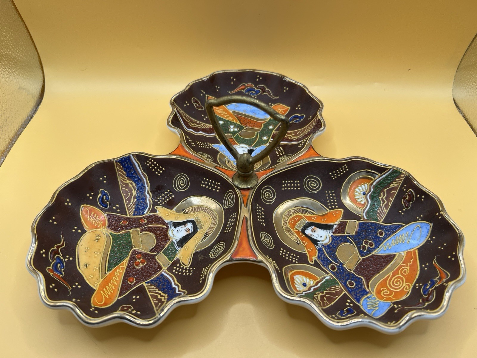 Vintage Japanese SATSUMA MORIAGE Immortals Divided Serving Dish Gilding VG+++ Vintage Japanese SATSUMA MORIAGE Immortals Divided Serving Dish Gilding VG+++