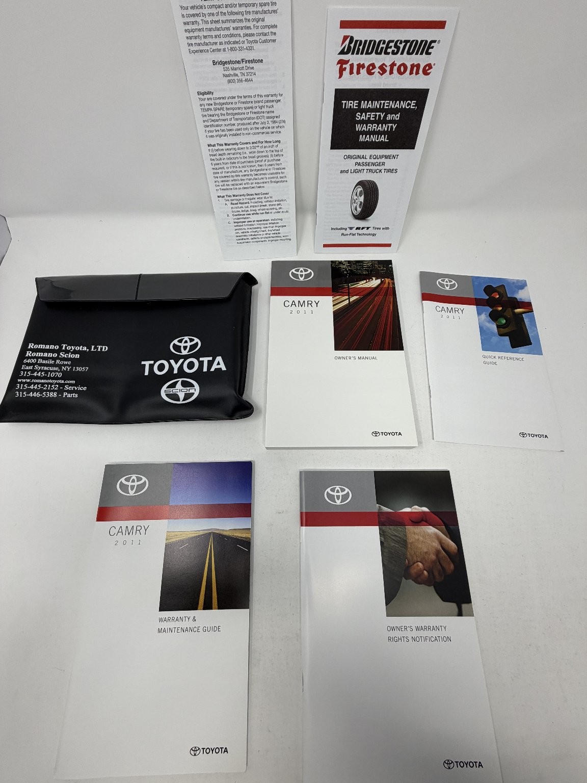 2011 Toyota Camry Owners Manual OEM Set