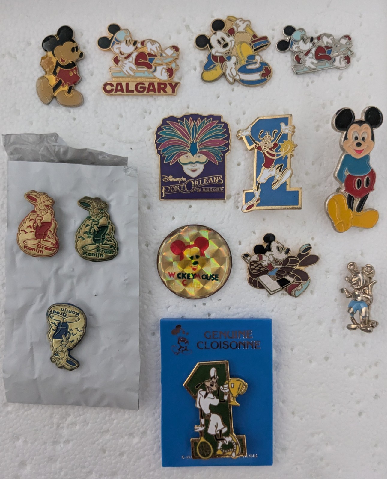 Vintage Disney Pins - Lot of 25 60s-90s Stick, Latchback, Pin - Mickey, Fab 5