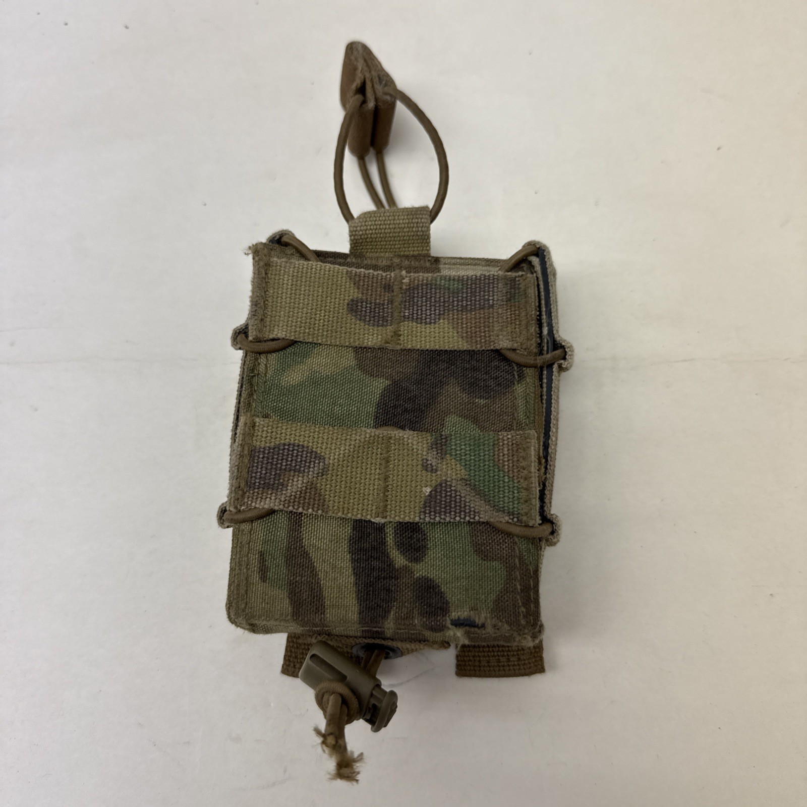 USED TYR Tactical SOFLCS-R Multicam Adjustable Combat Happy Mag Pouch 762 556