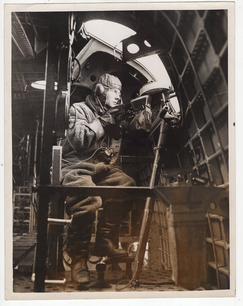 Airman Waist Gunner Bomber Aircraft Interior Machine Gun WWII c1940s Photo