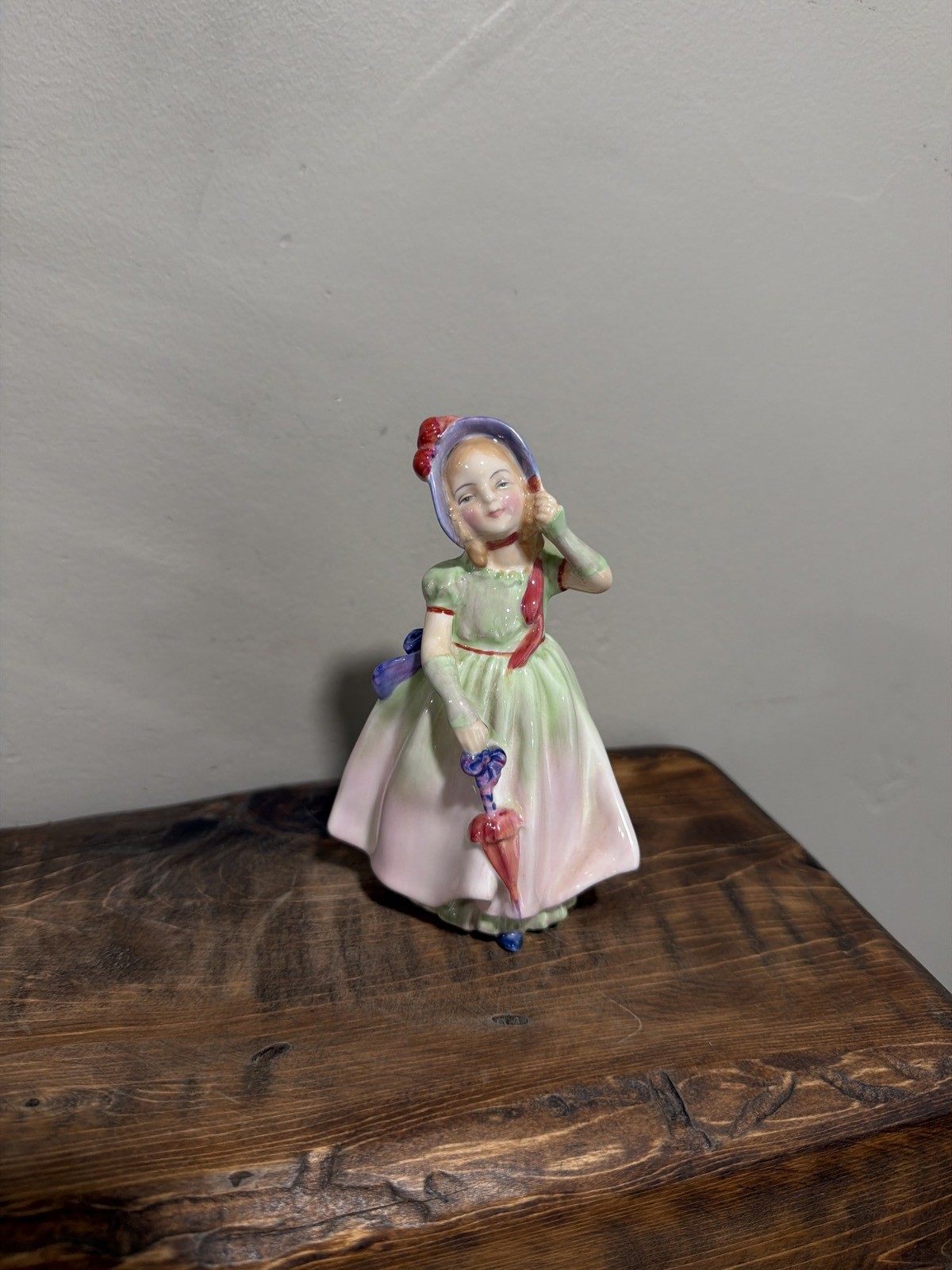 Royal Doulton Babie HN1679 Bone China Figurine
