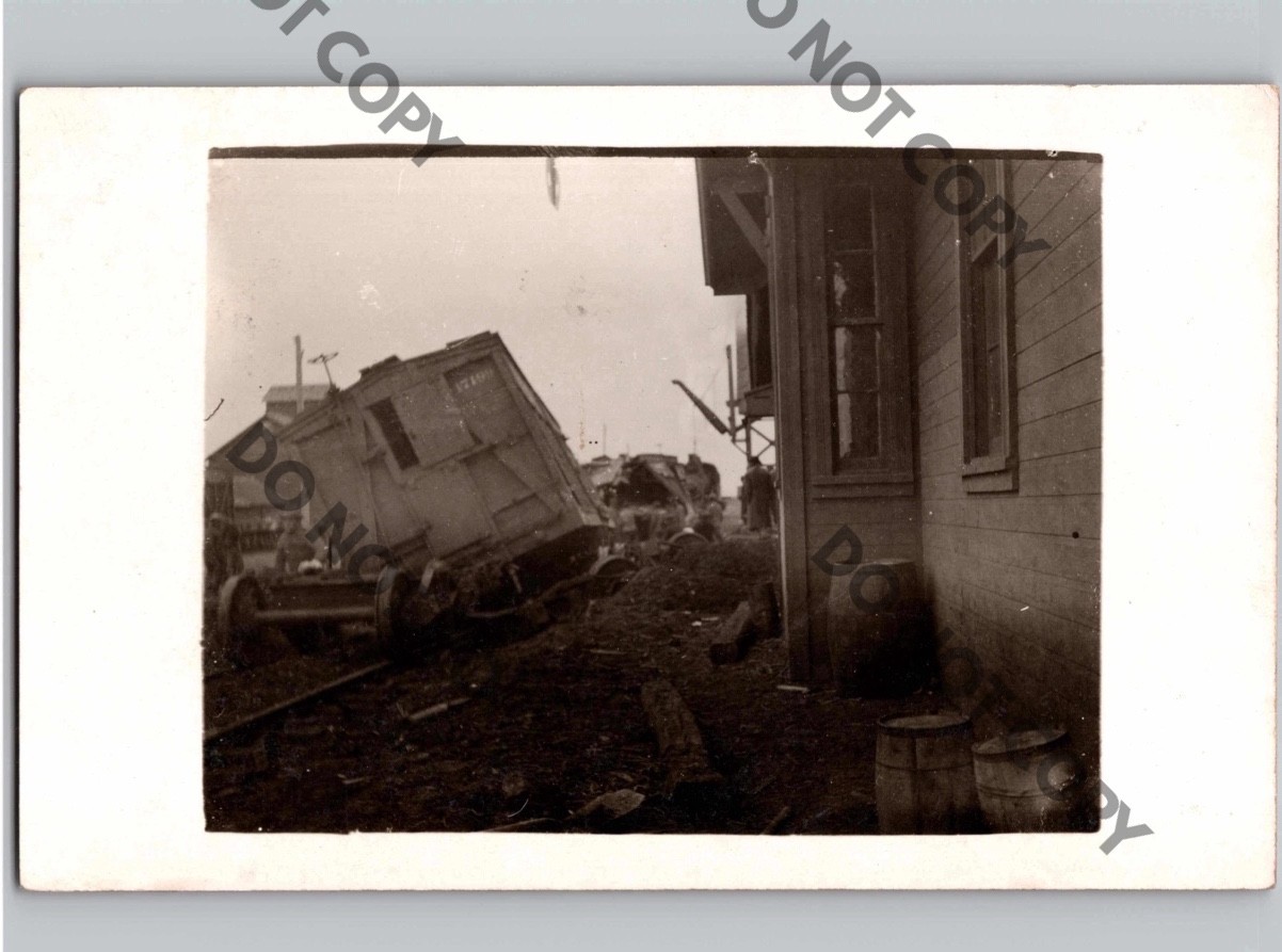 c1913 Train Wreck HOUGHTON South Dakota SD Brown County Engine Locomotive RPPC