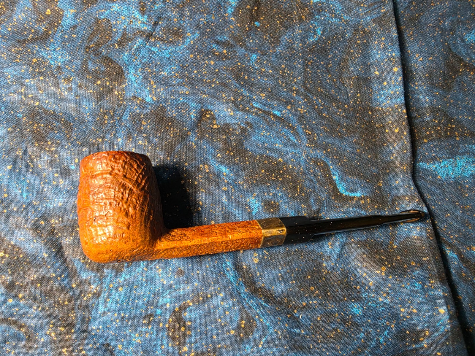 Vintage Charatan\'s Make 101 DC Billiard Brass Band Estate Smoking Pipe