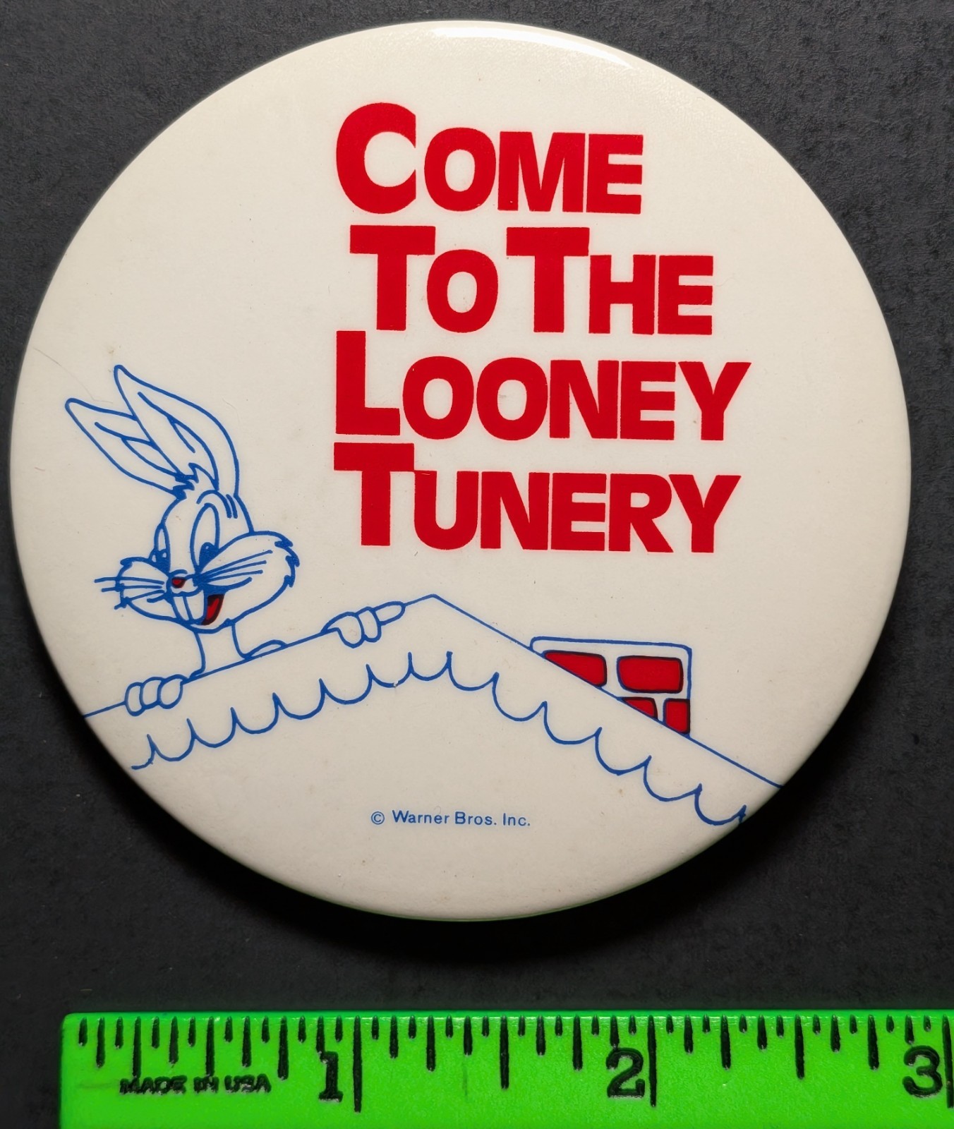 Vintage 1976 Bugs Bunny Come to Looney Tunery  Pinback Pin