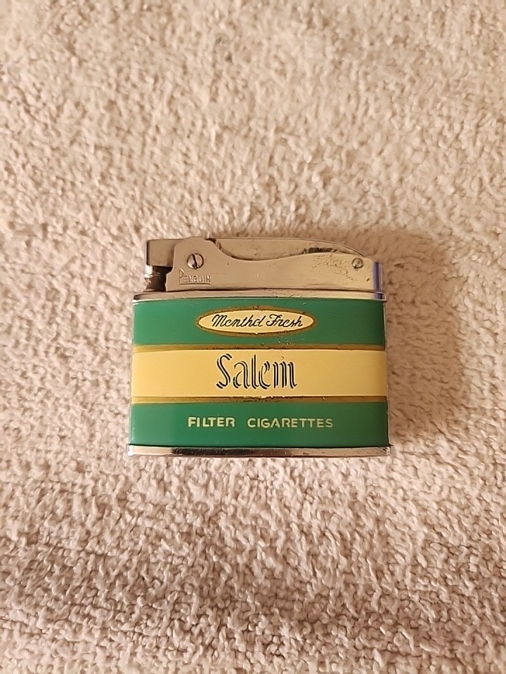 Salem Vintage Cigarette Lighter Green/White Japan