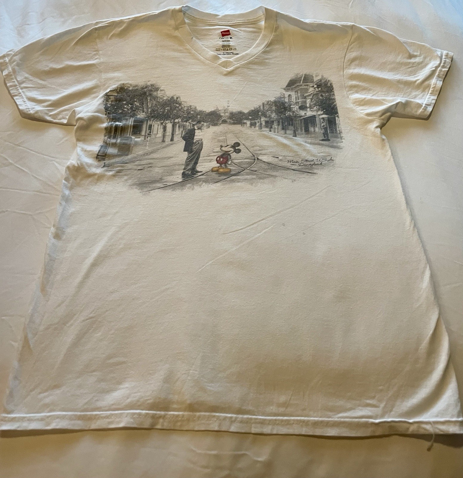 Walt Disney T-shirt featuring Walt holding Mickey's hand -Size Small 'Pre-Owned'