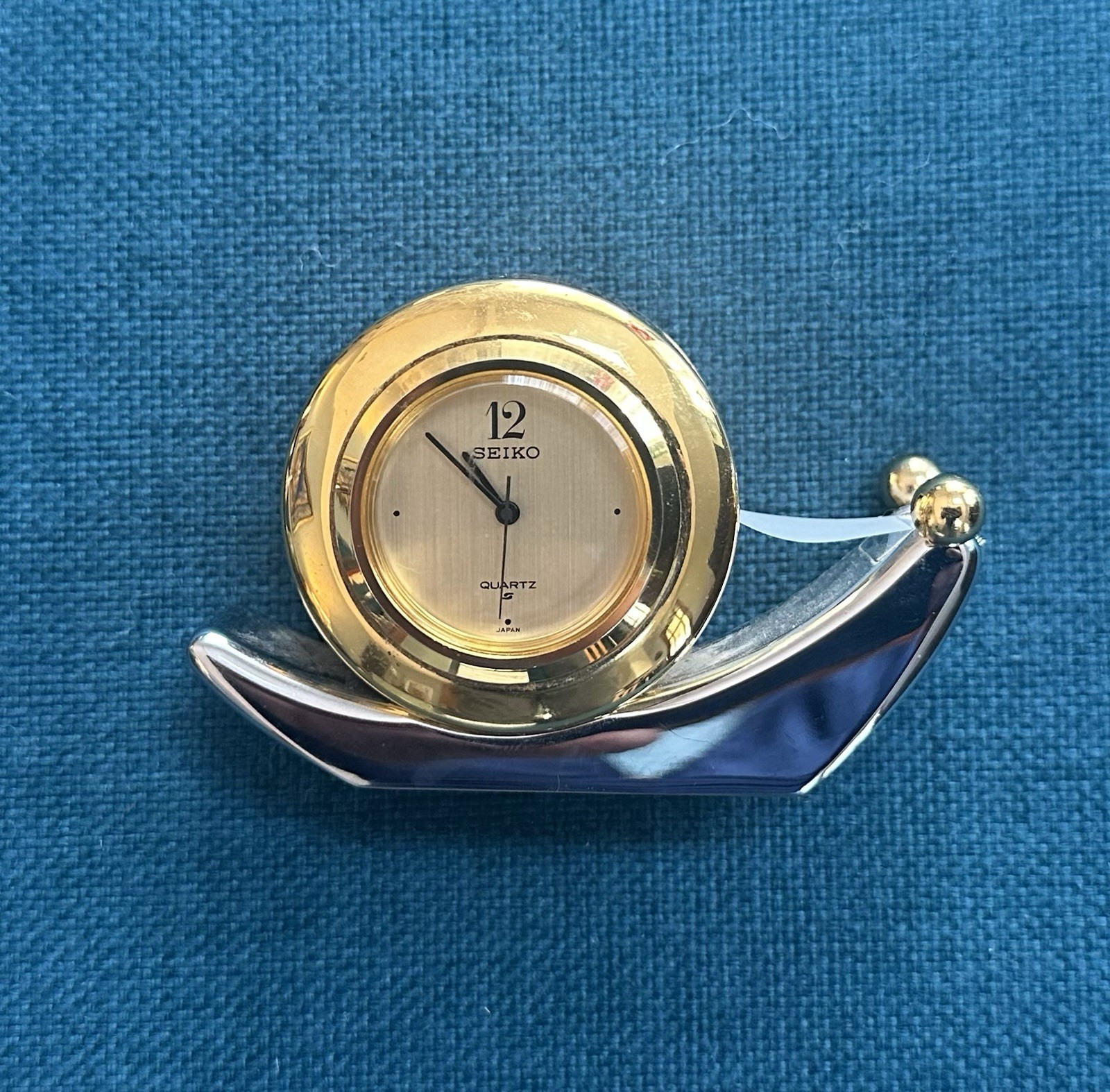 Seiko UF502G Snail Design Tape Dispenser/Quartz Clock Super Rare in Original Box