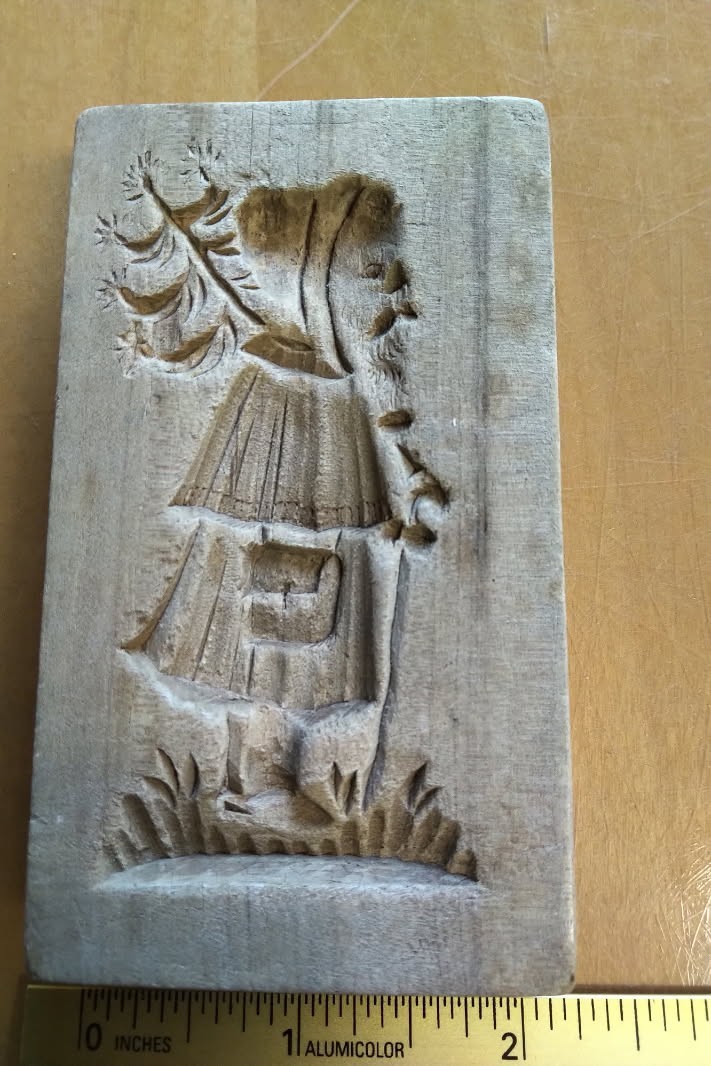 ANTIQUE WOOD CARVED COOKIE MOLD SPRINGERLE SPECULAAS SANTA ST NICK GINGERBREAD