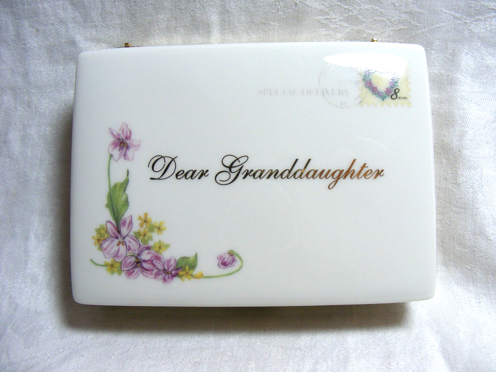 Vintage Ardleigh Elliot No. Z9797 Dear Granddaughter Porcelain Music Box M-2