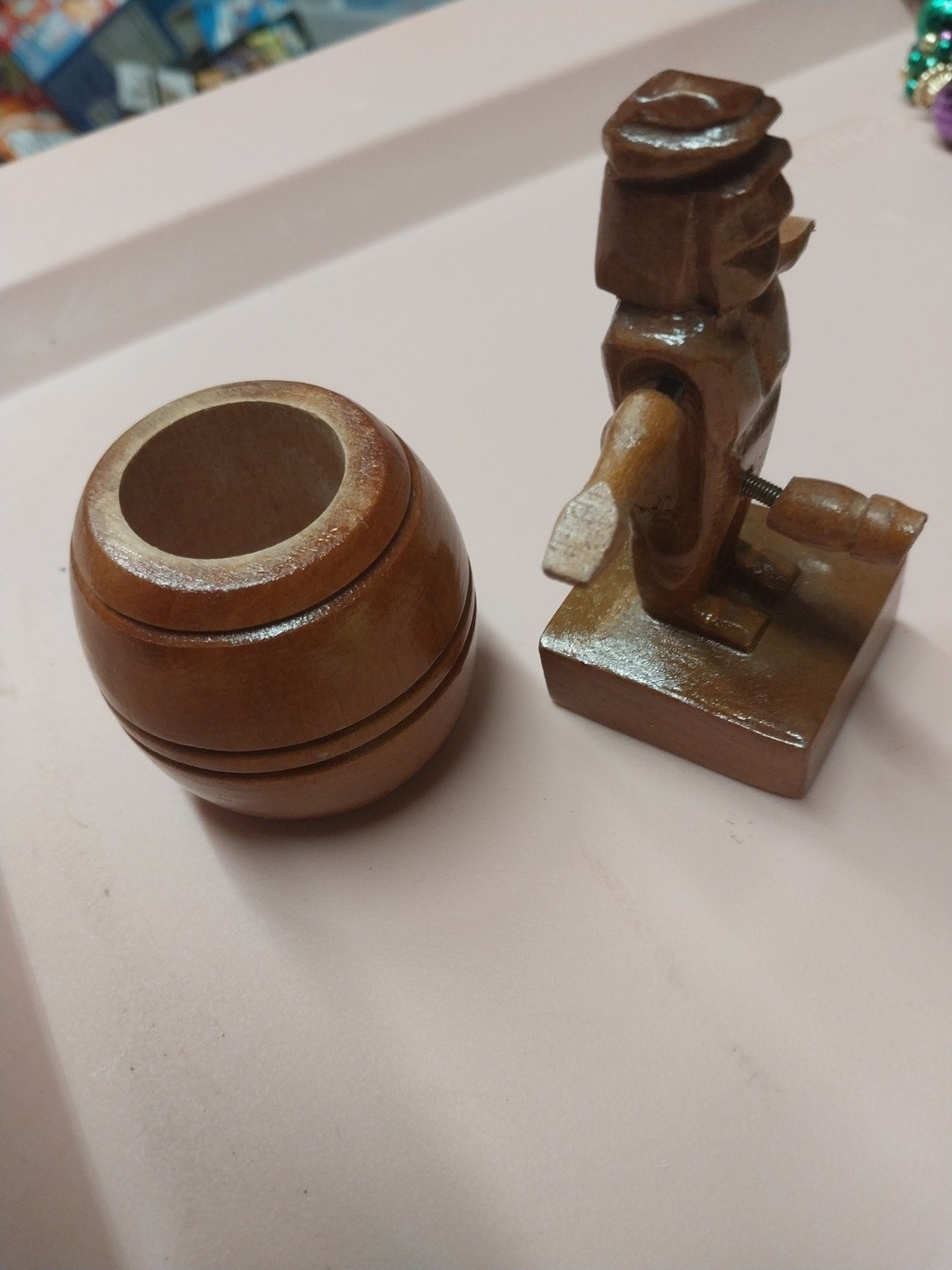 Vintage ADULT NOVELTY NAKED MAN in BARREL Gag Gift Wooden Pop-Up 