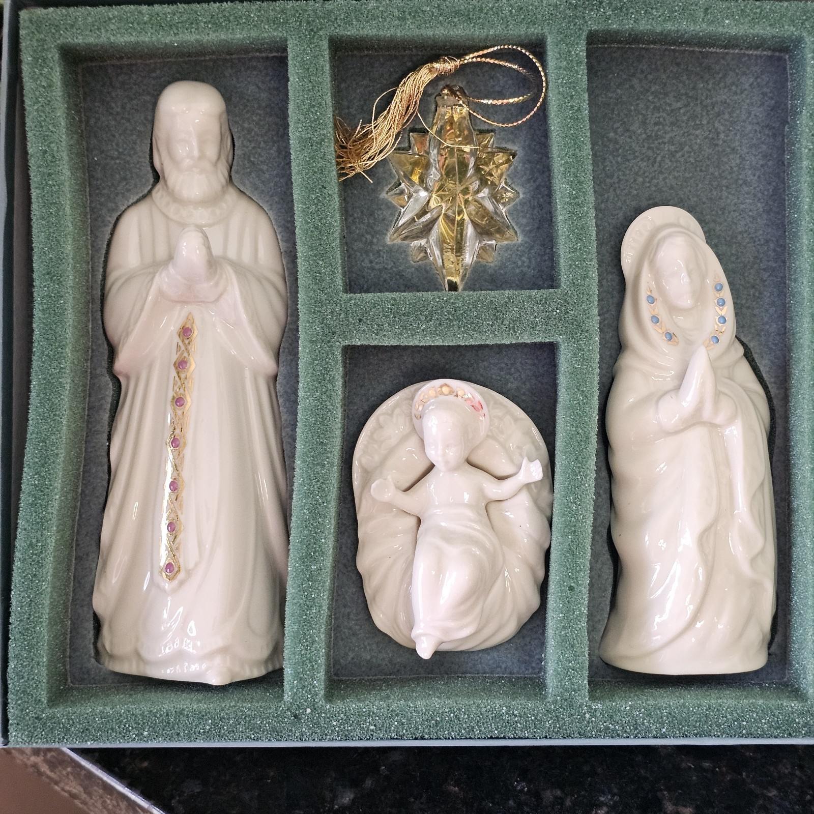 Lenox Christmas China Jewels Collection Holy Family Nativity 8\