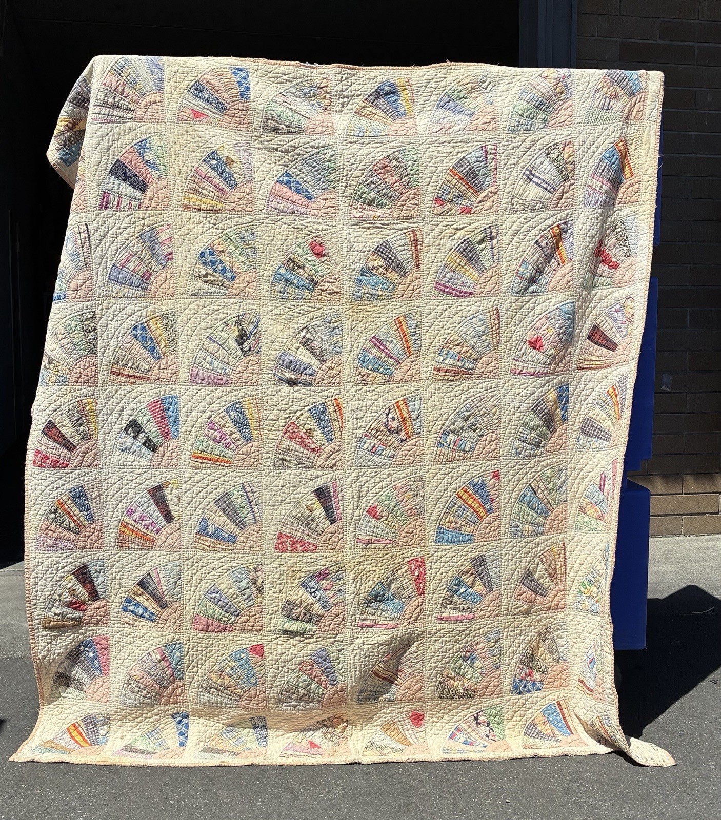BEAUTIFUL Vintage 30's Grandmother's Fan Antique Quilt Handmade *flaw 80”x74”