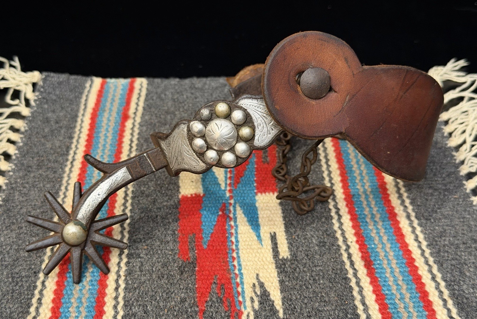 VINTAGE Unarked California Vaquero SINGLE Silver Inlaid Engraved Spur