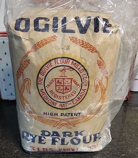 1930s Ogilvie Flour Medicine Hat Canada Original SCARCE , NICE CONDITION Full