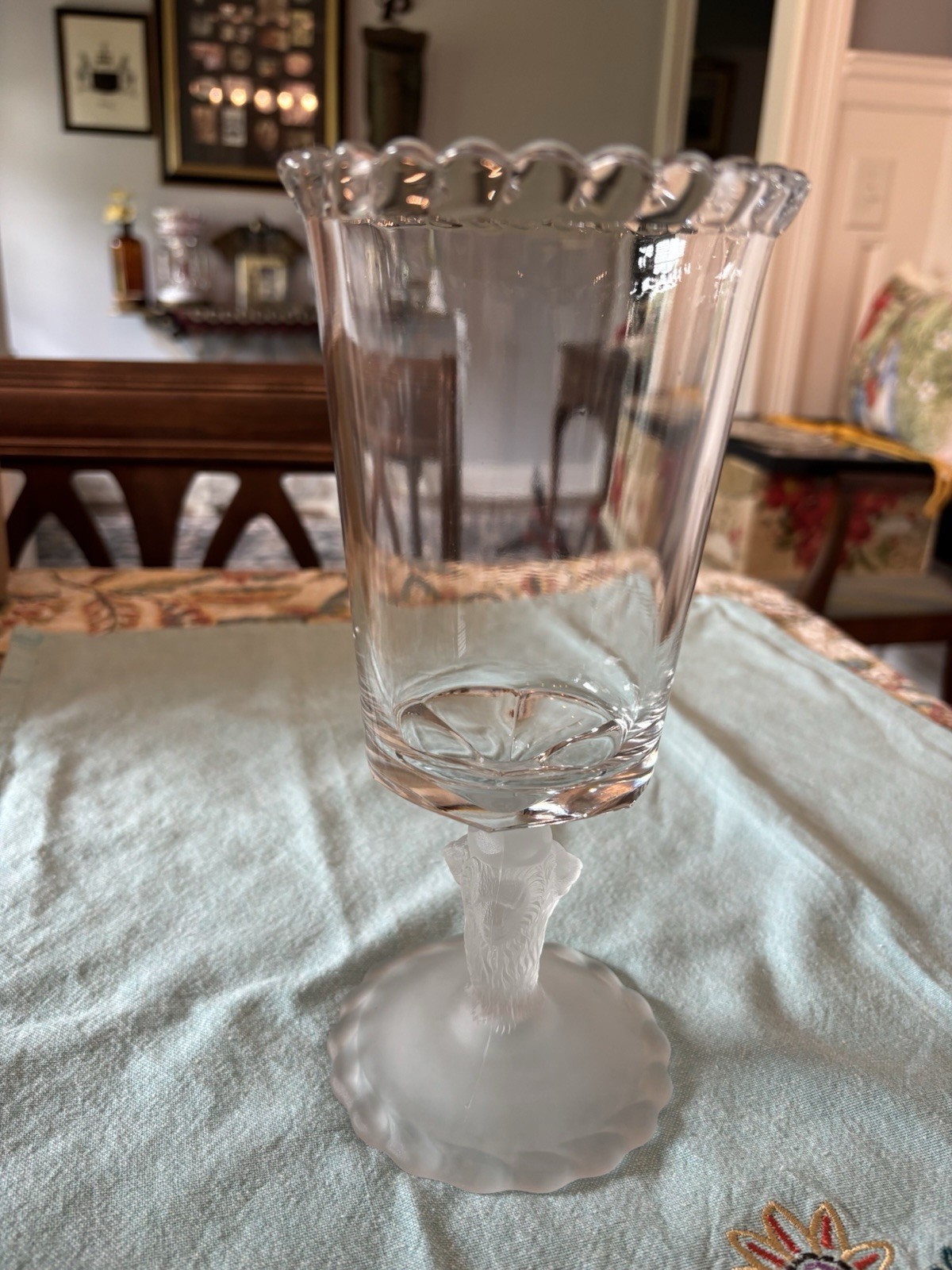 Antique Gillinder Frosted Lion Celery Vase c1870 EAPG App 9” Tall Rope Trim 