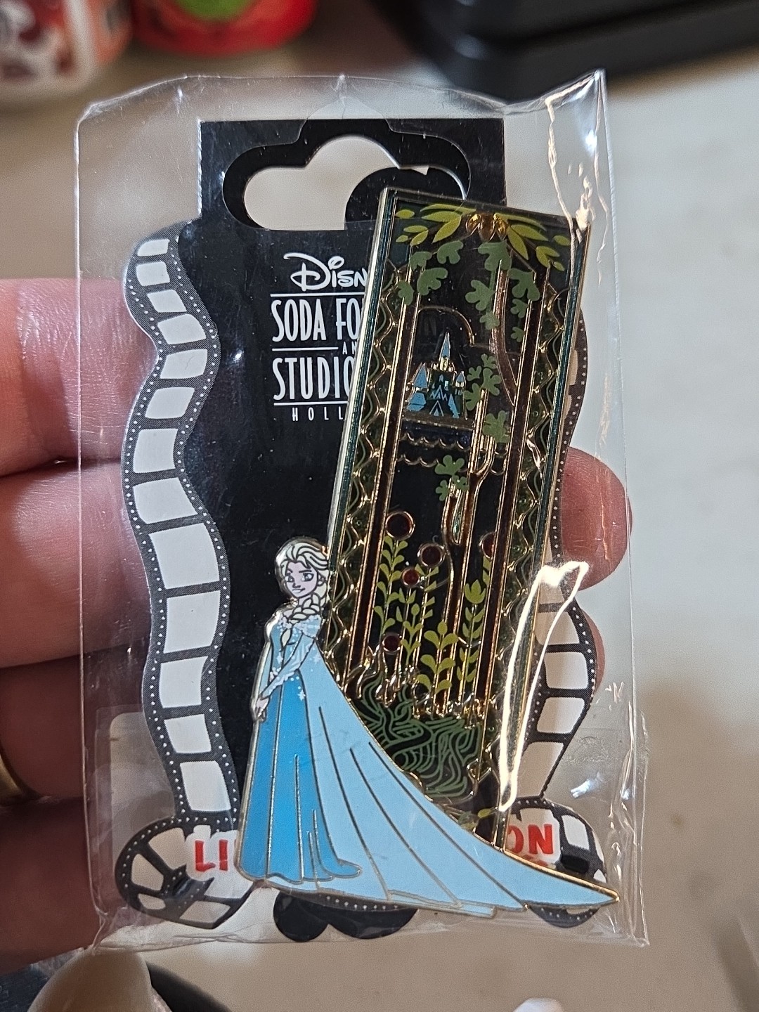Disney Pin Soda Fountain Studio Store Frozen Elsa Stained Glass Window LE 400
