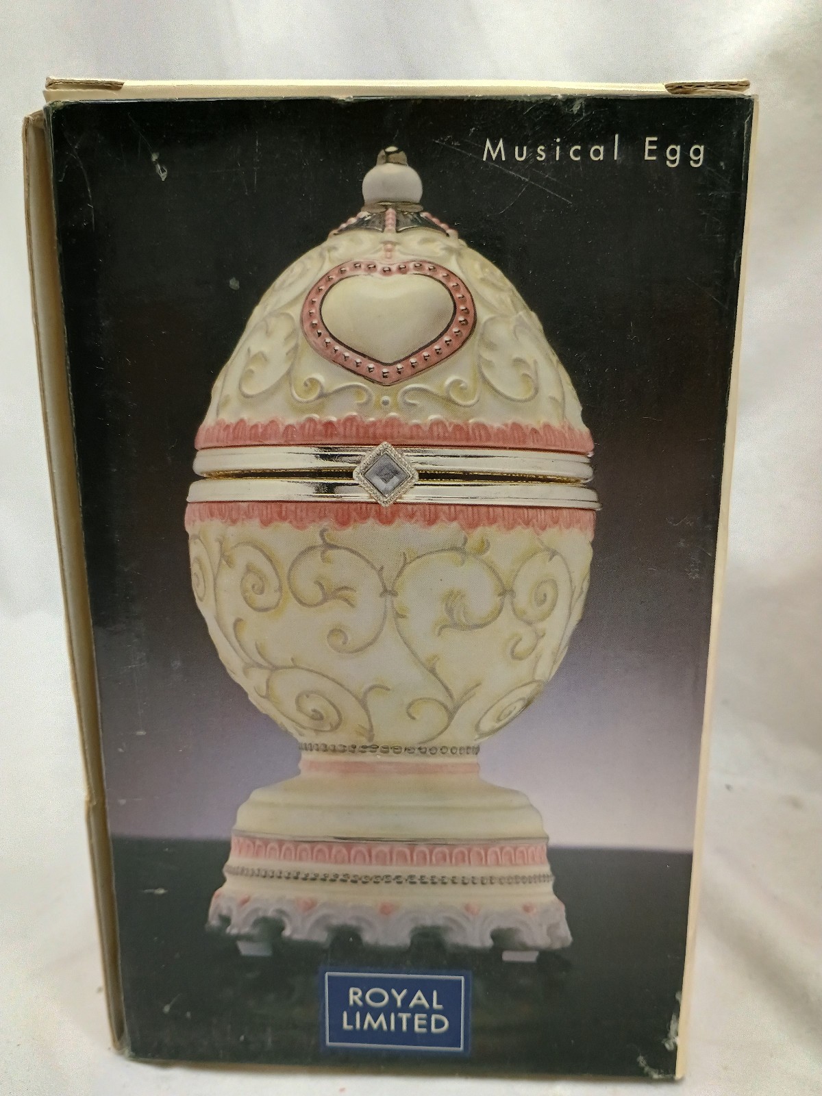 2001 MUSICAL WEDDING EGG MUSIC BOX ROYAL LIMITED \