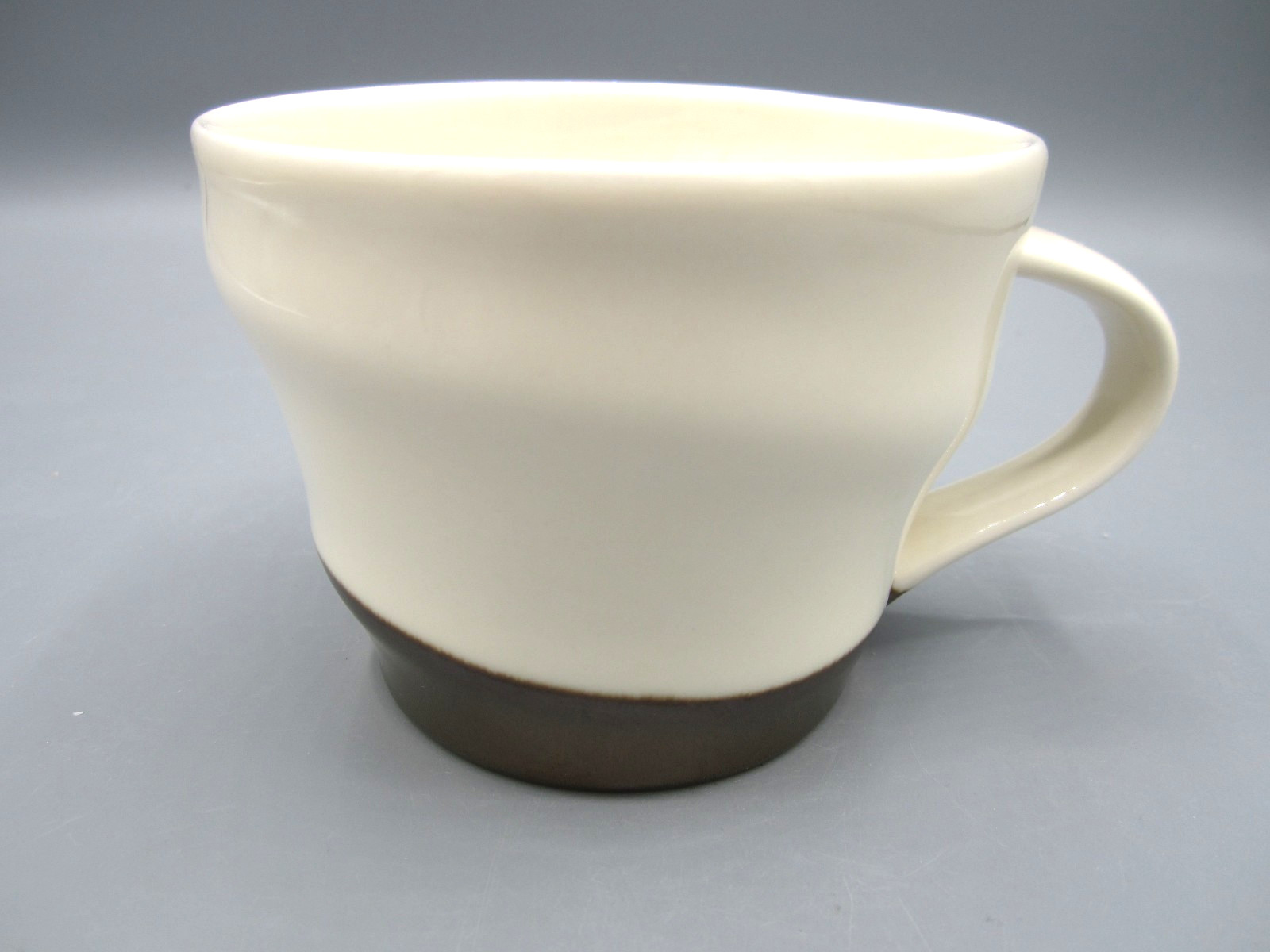 Starbucks Off-white Swirl Design Logo on Copper Bottom Tea Coffee Mug 12 oz (09)