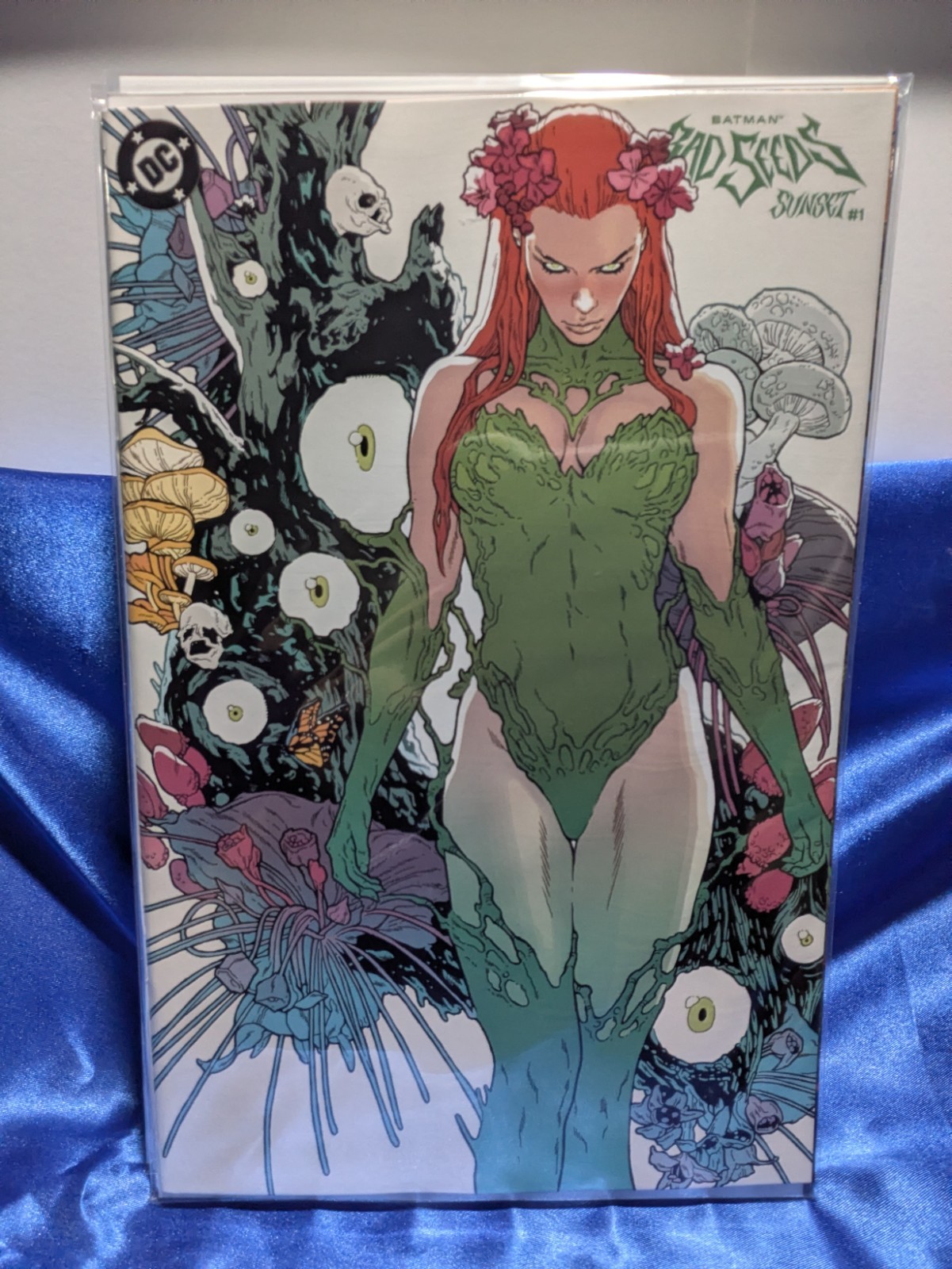 Batman: Bad Seeds - Sunset #1 2026 | Cvr G Jeff Spokes Glow-In-The-Dark Variant Batman: Bad Seeds - Sunset #1 2026 | Cvr G Jeff Spokes Glow-In-The-Dark Variant