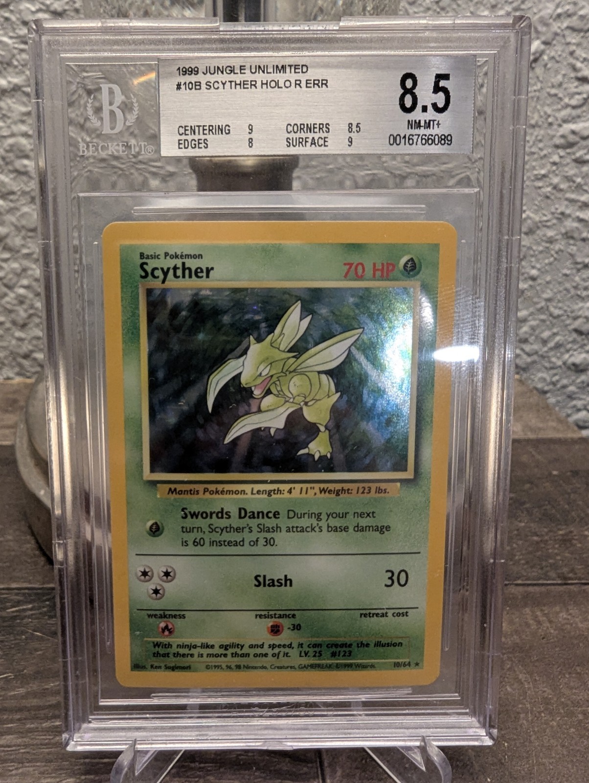 Pokémon 1999 Jungle Unlimited Scyther 10/64 Holo Error Graded BGS 8.5 No Symbol