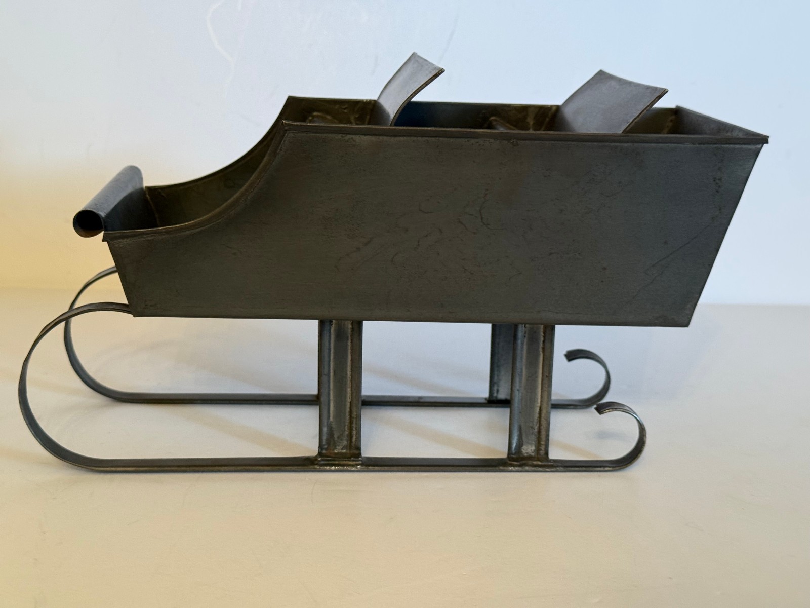 RARE VINTAGE MICHAEL BOONE WINTER TIN SLEIGH. MICHAEL BONNE MADE IT. RARE ITEM RARE VINTAGE MICHAEL BOONE WINTER TIN SLEIGH. MICHAEL BONNE MADE IT. RARE ITEM
