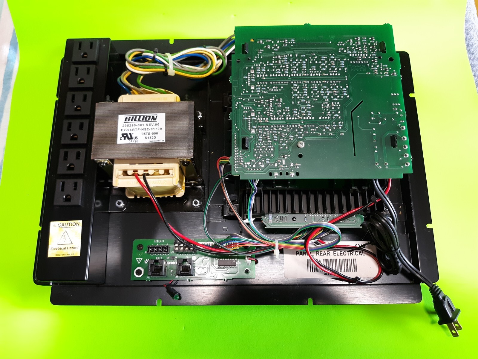 TouchTunes Rear Electric Panel 3CD56C Billion R152D ~ WORKS PERFECT