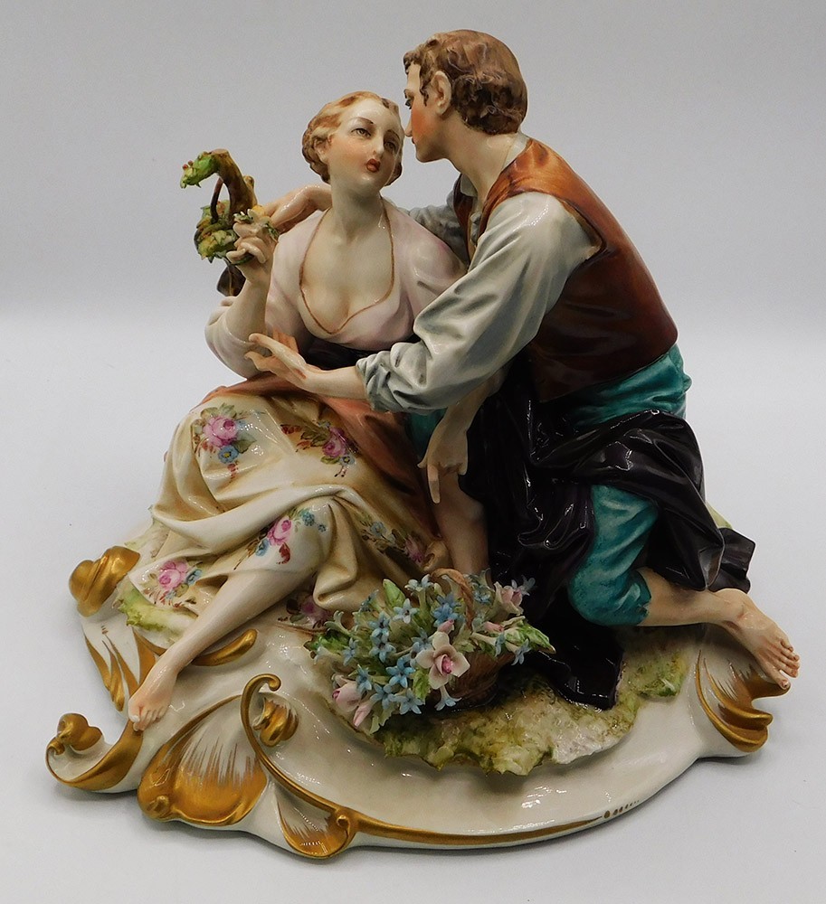 Large Antique  Italian Capodimonte Porcelain Lovers Couple Figurine w Flowers