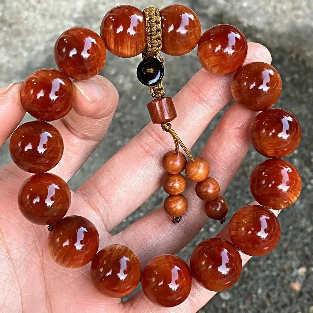 15mm 15 Beads Natural Prayer Beads Bracelet Cliff Cypress Red Aged