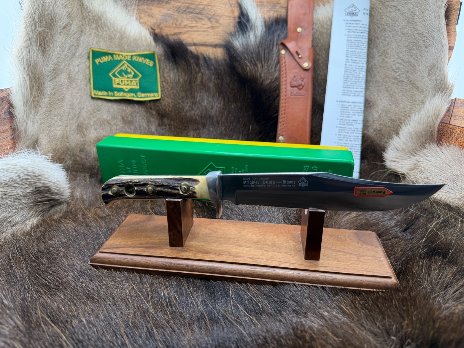 1974 Puma 6396 Bowie Knife Stag Handles Leather Sheath & Puma Green & Yellow Box