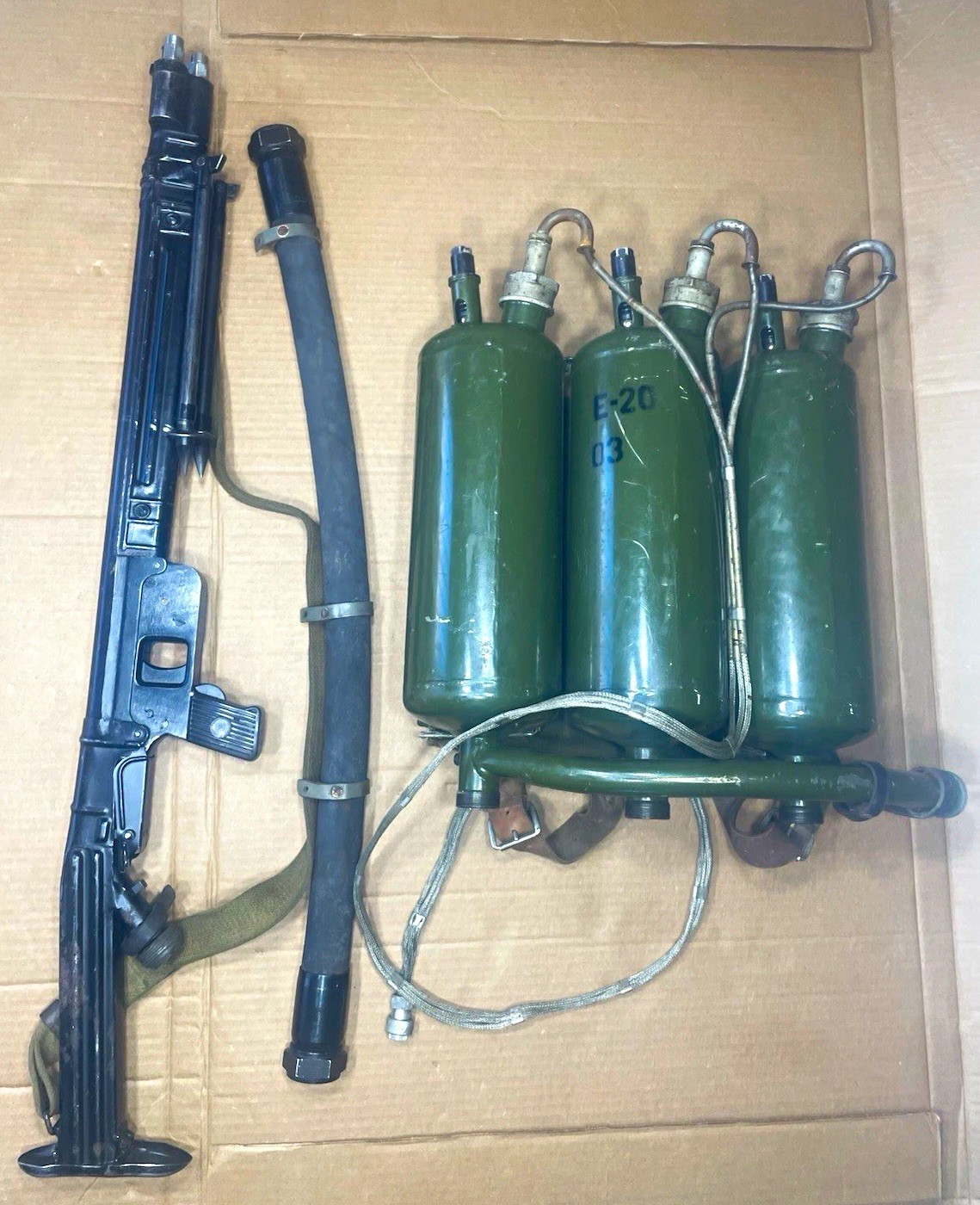 Soviet Russian LPO-50 Flamethrower Nonfunctional Display Collectible *RARE* Soviet Russian LPO-50 Flamethrower Nonfunctional Display Collectible *RARE*