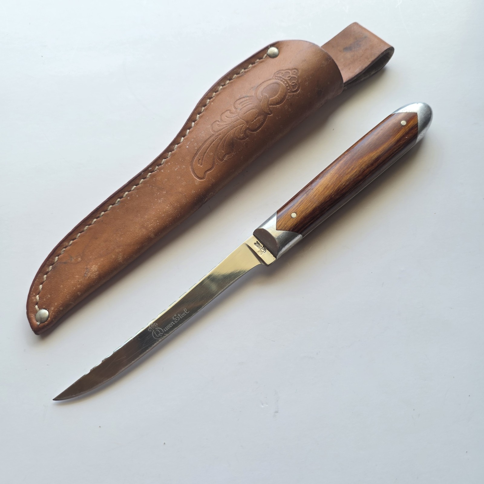 Vintage Queen Steel #76 Fish Fillet Knife Serrated Scaler Hardwood Sheath USA
