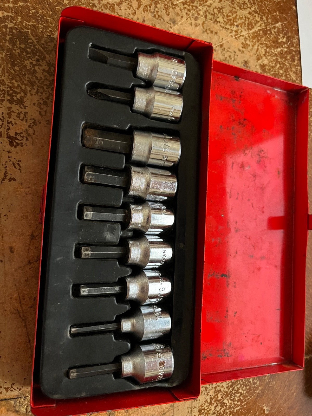 Vintage TAT 9 Piece Hex & Driver Bit Socket Set, Metal Case, Made In Taiwan
