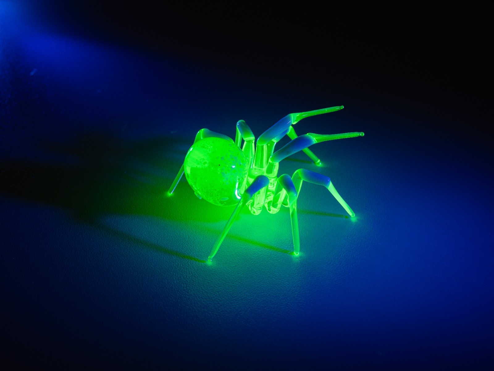 Uranium glass spider figurine glowing green Murano art spider sculpture handmade
