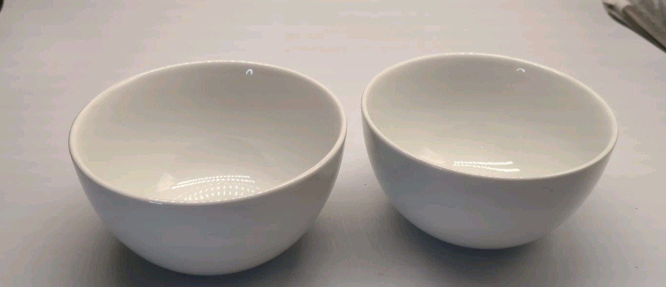 Williams Sonoma Brasserie White Soup / Cereal Bowls 5.75\