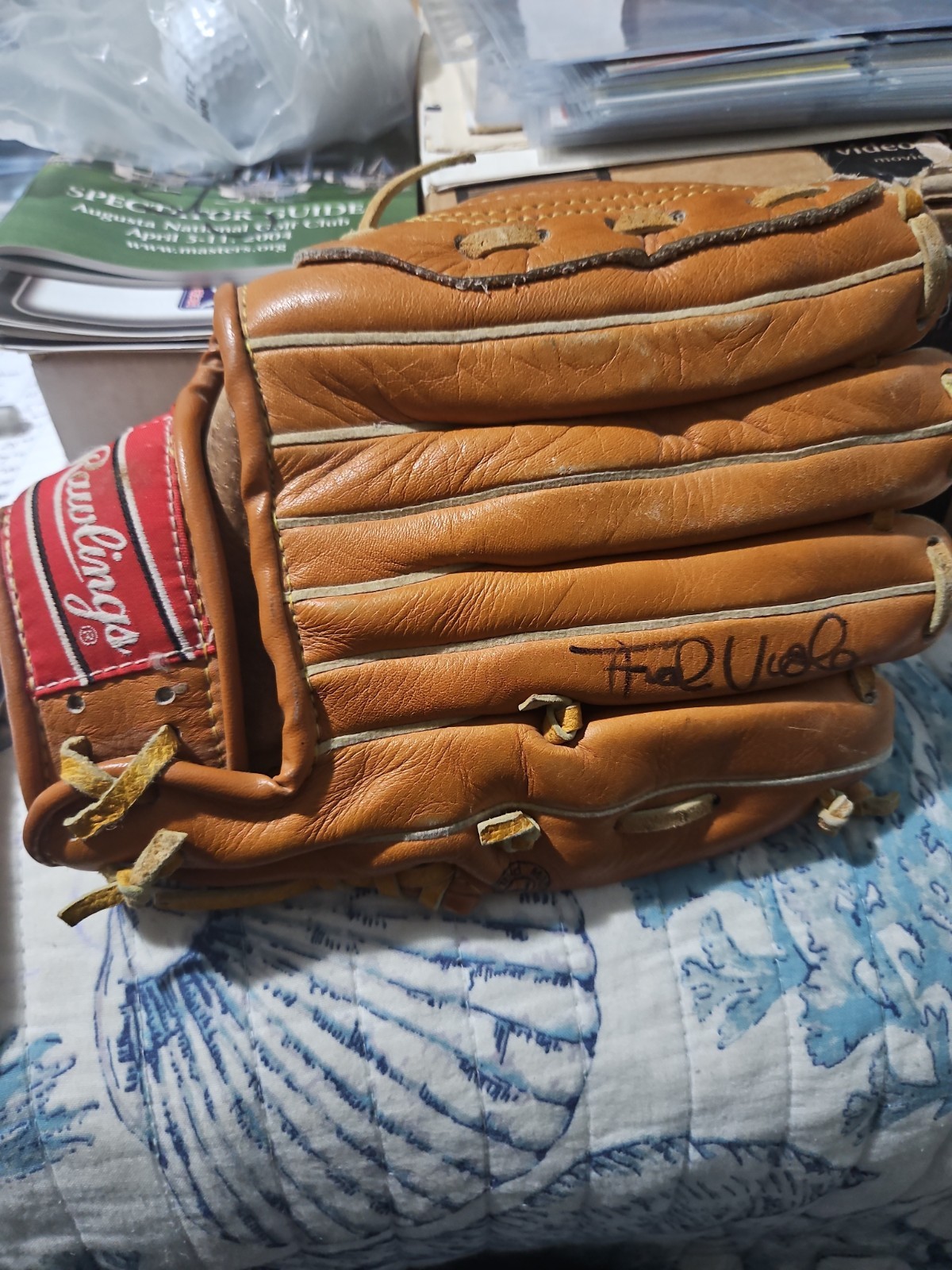 Frank Viola Signed Baseball Glove. Used Rawlings Youth Size Model # RBG36JR