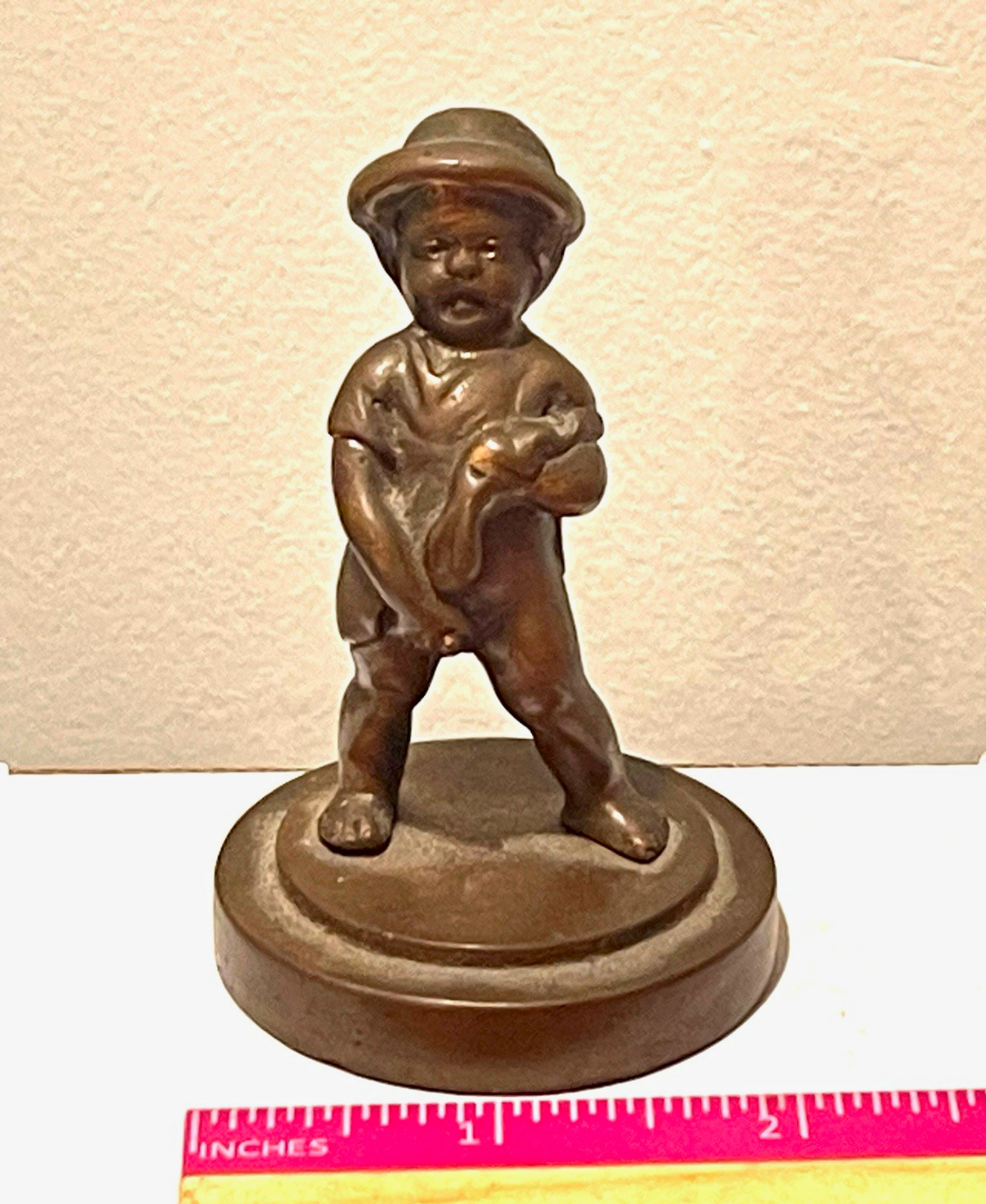Vintage Solid Brass Manneken Pis Figurine Urinating Boy Brussels Souvenir 224g